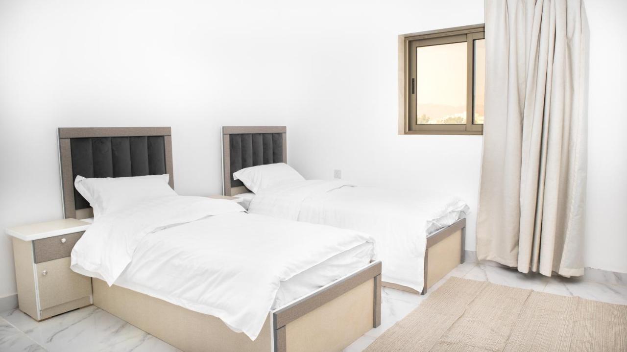 Comfortable & Big Family Apartments 10Mins Drive To Al-Masjid -Nabawi - Nozol Noor 2 Medina Exterior foto