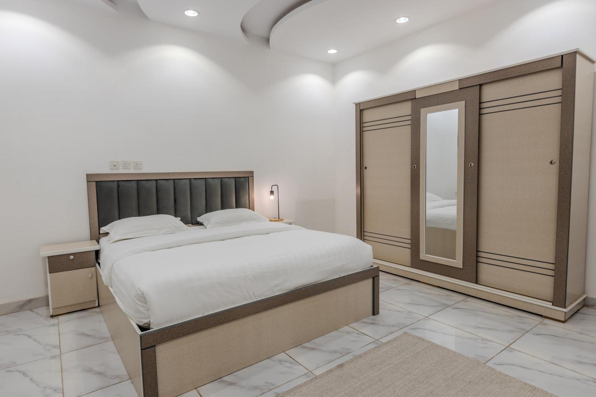 Comfortable & Big Family Apartments 10Mins Drive To Al-Masjid -Nabawi - Nozol Noor 2 Medina Exterior foto