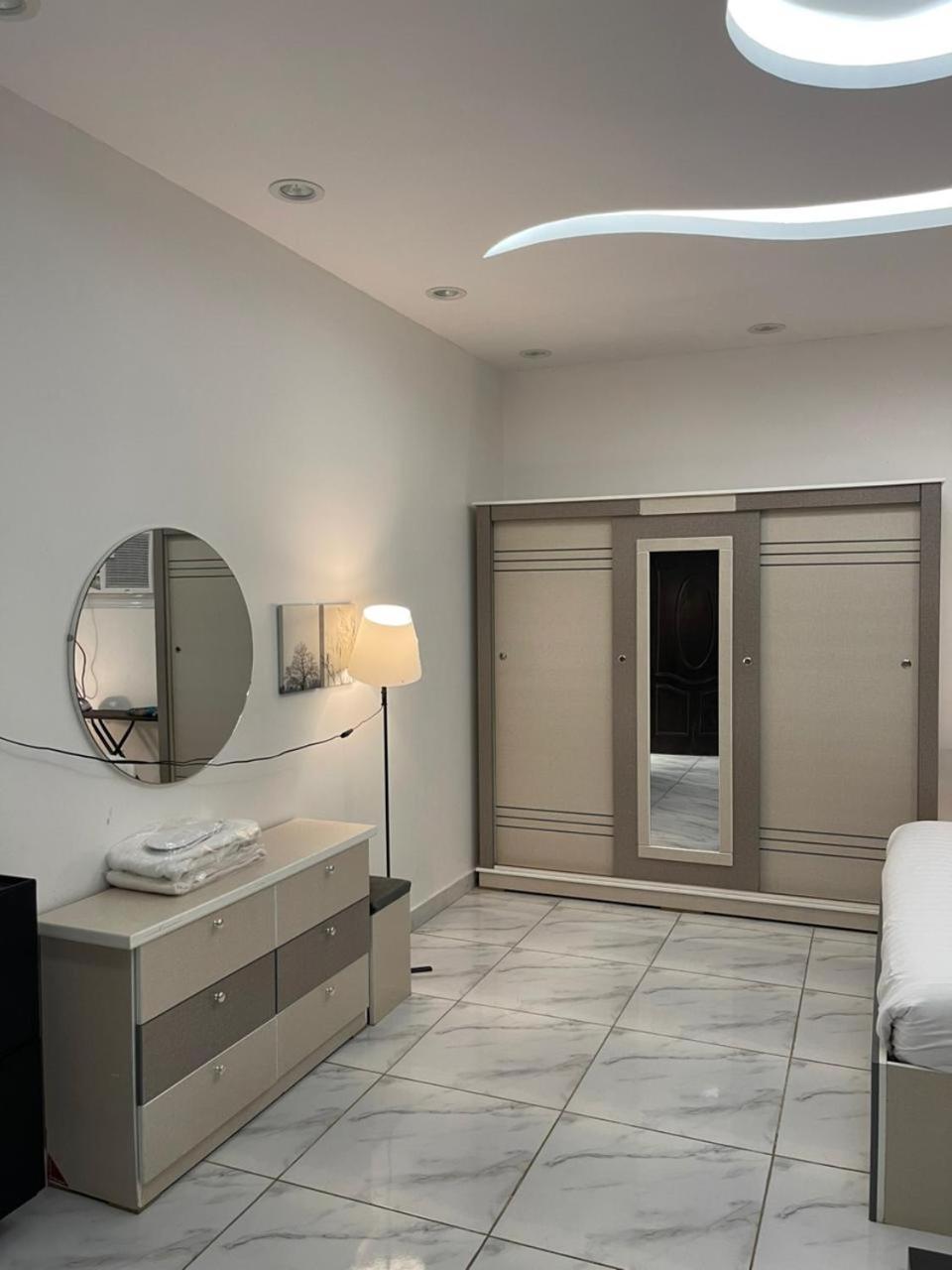 Comfortable & Big Family Apartments 10Mins Drive To Al-Masjid -Nabawi - Nozol Noor 2 Medina Exterior foto