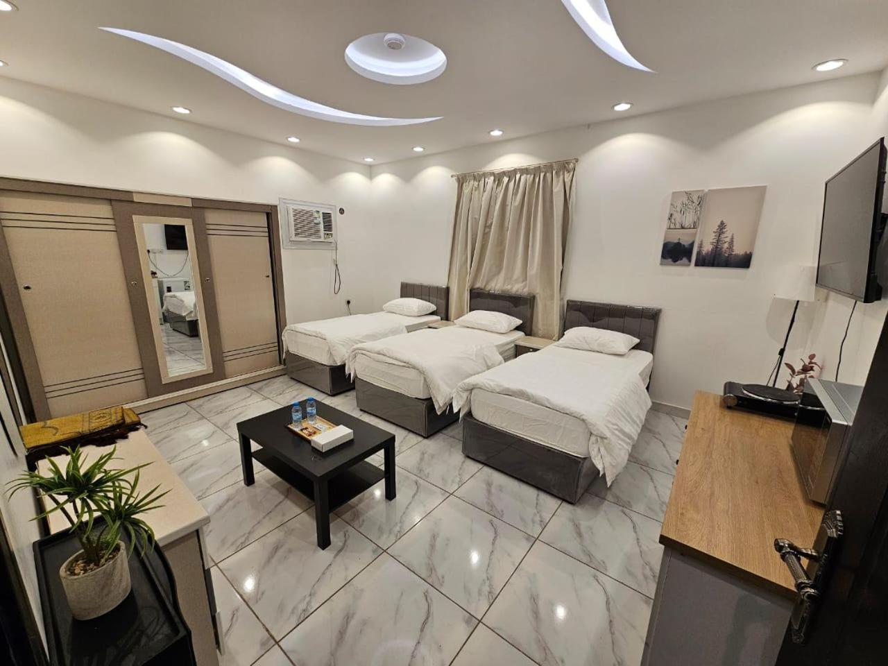 Comfortable & Big Family Apartments 10Mins Drive To Al-Masjid -Nabawi - Nozol Noor 2 Medina Exterior foto